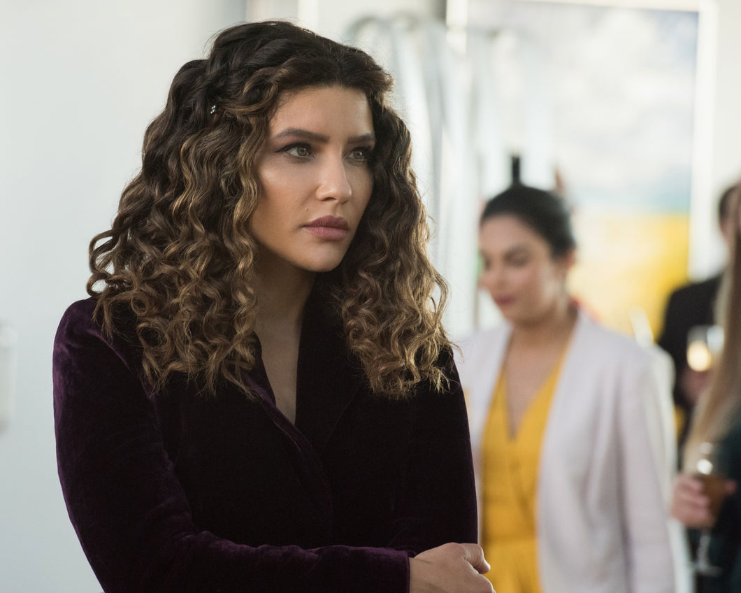 Juliana Harkavy Autograph - Arrow