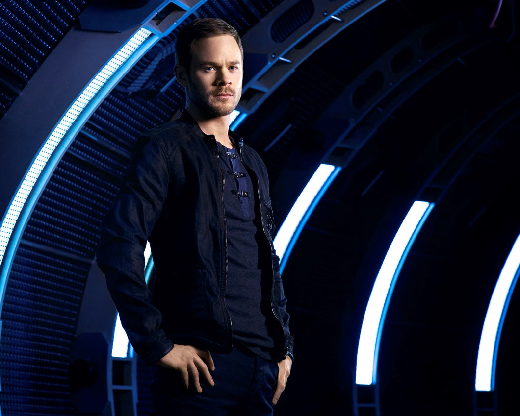 Aaron Ashmore Autograph - Killjoys