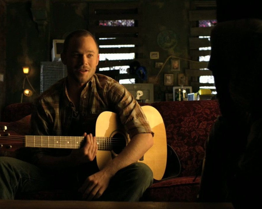 Aaron Ashmore Autograph - Lost Girl