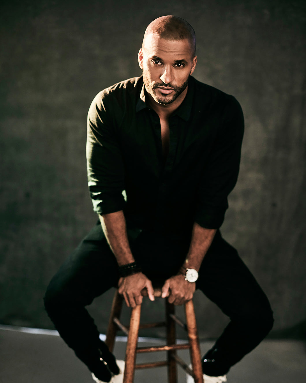 Ricky Whittle Autograph - Headshot