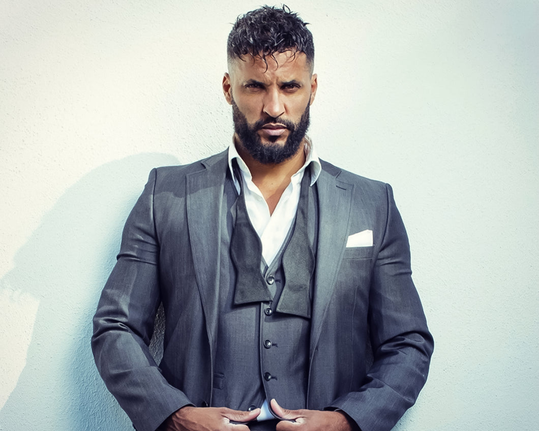 Ricky Whittle Autograph - Headshot