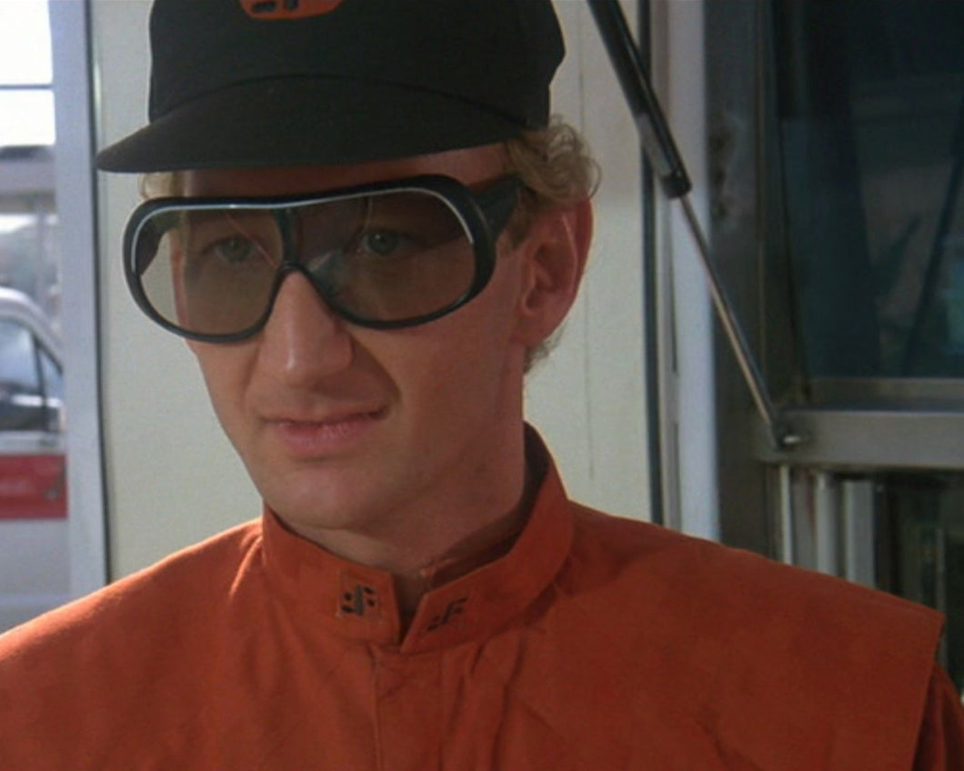 Robert Englund Autograph - V