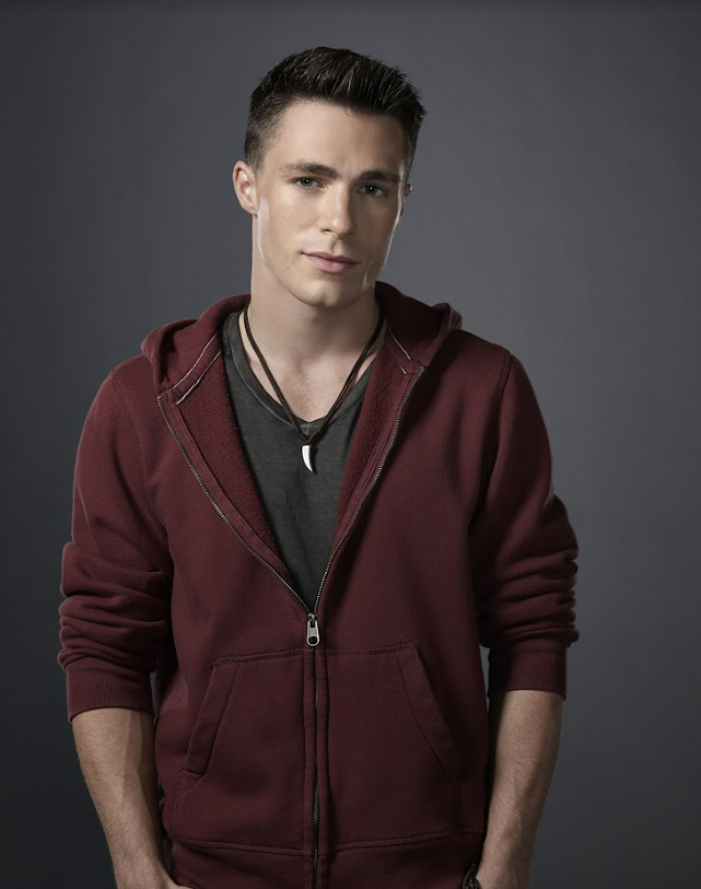 Colton Haynes Autograph - Arrow