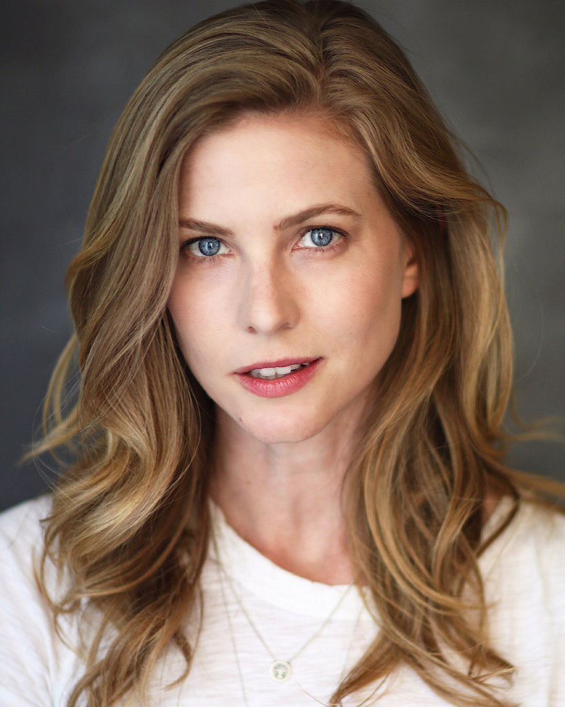 Elizabeth Blackmore Autograph - Headshot – Expertise Events Store