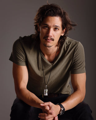 Chai Hansen Autograph - Headshot