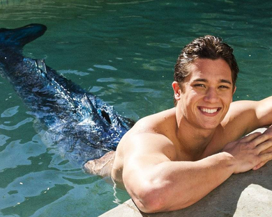 Chai Hansen Autograph - Mako Mermaids