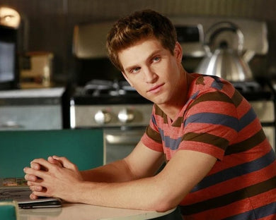 Keegan Allen Autograph - Pretty Little Liars