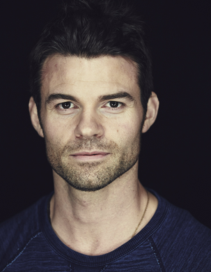 Daniel Gillies Autograph - Headshot